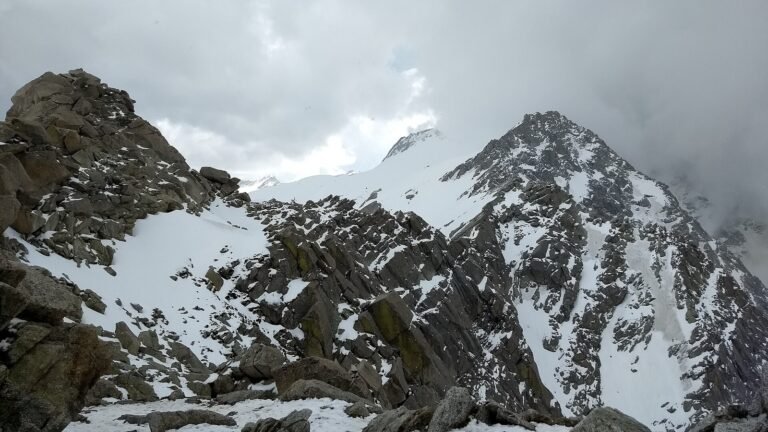 Mun Peak Expedition